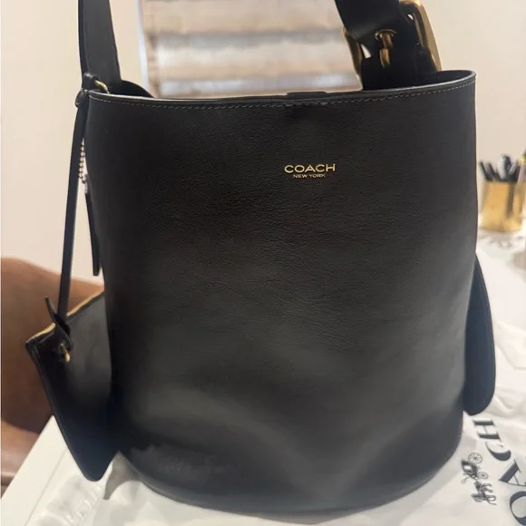 Authentic Coach Black Bleecker Bucket Bag - Picture 6 of 16
